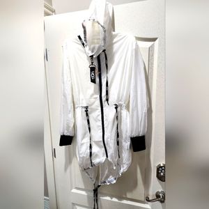 UGG White Water and Snow repellent Jacket